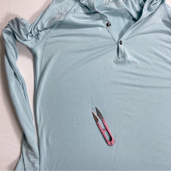 Free fly Bamboo Hooded Long Sleeve Women’s Shirt - Picture 8 of 11